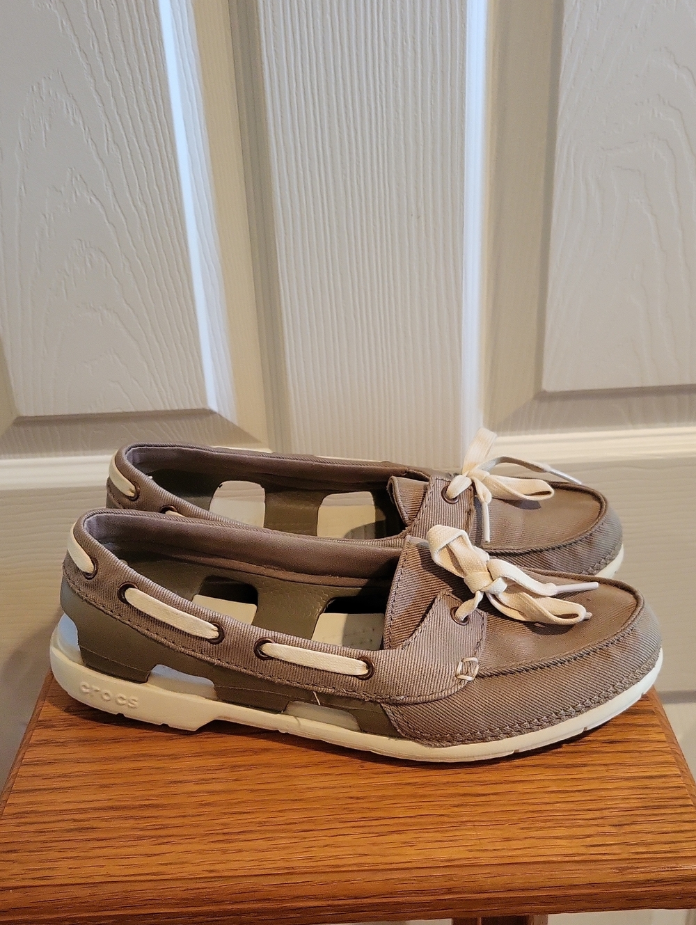 Crocs Beach Line Canvas Hybird Boat Shoes Khaki Women's Size 7